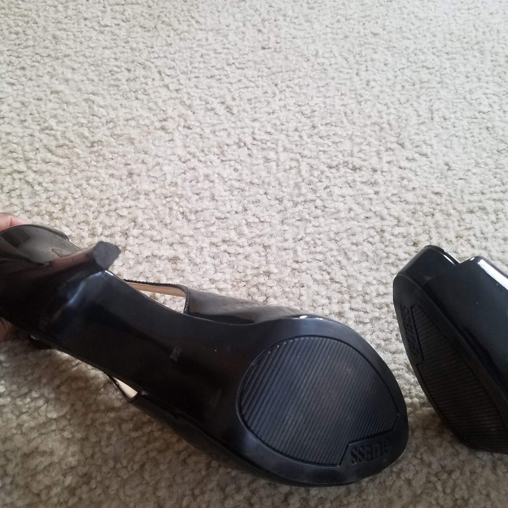Guess Heels - Picture 4 of 4
